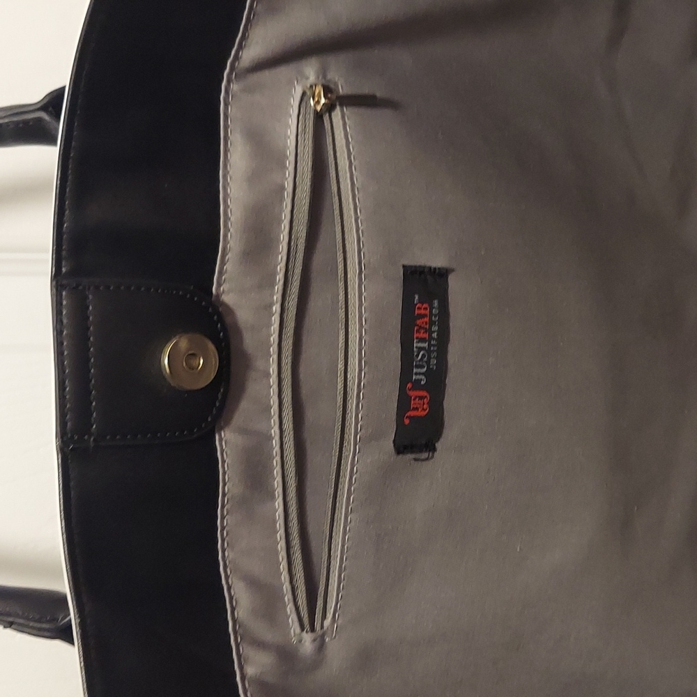 Purse - Picture 10 of 11
